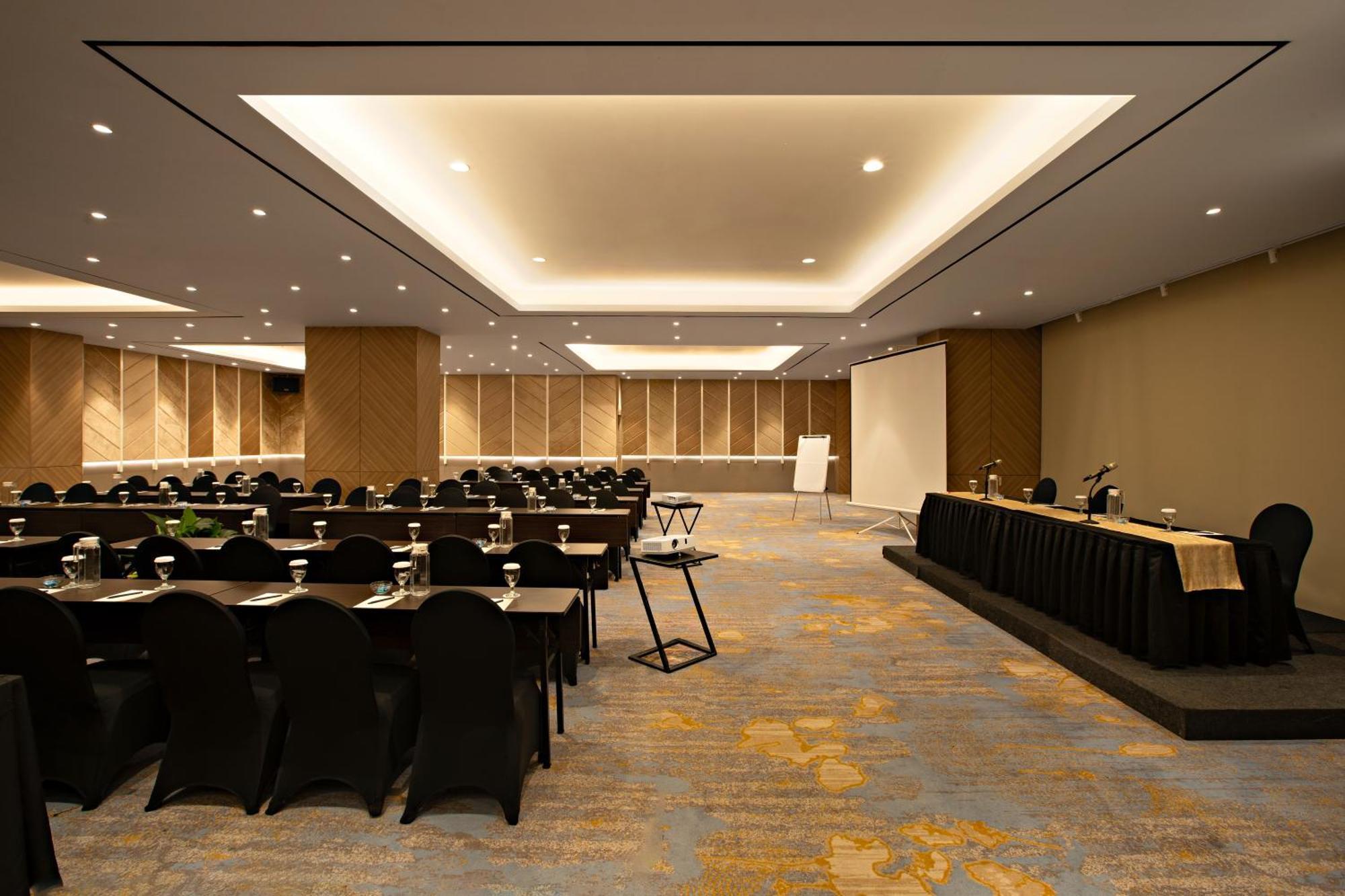 Grand Orchardz Hotel Kemayoran Jakarta Exteriör bild