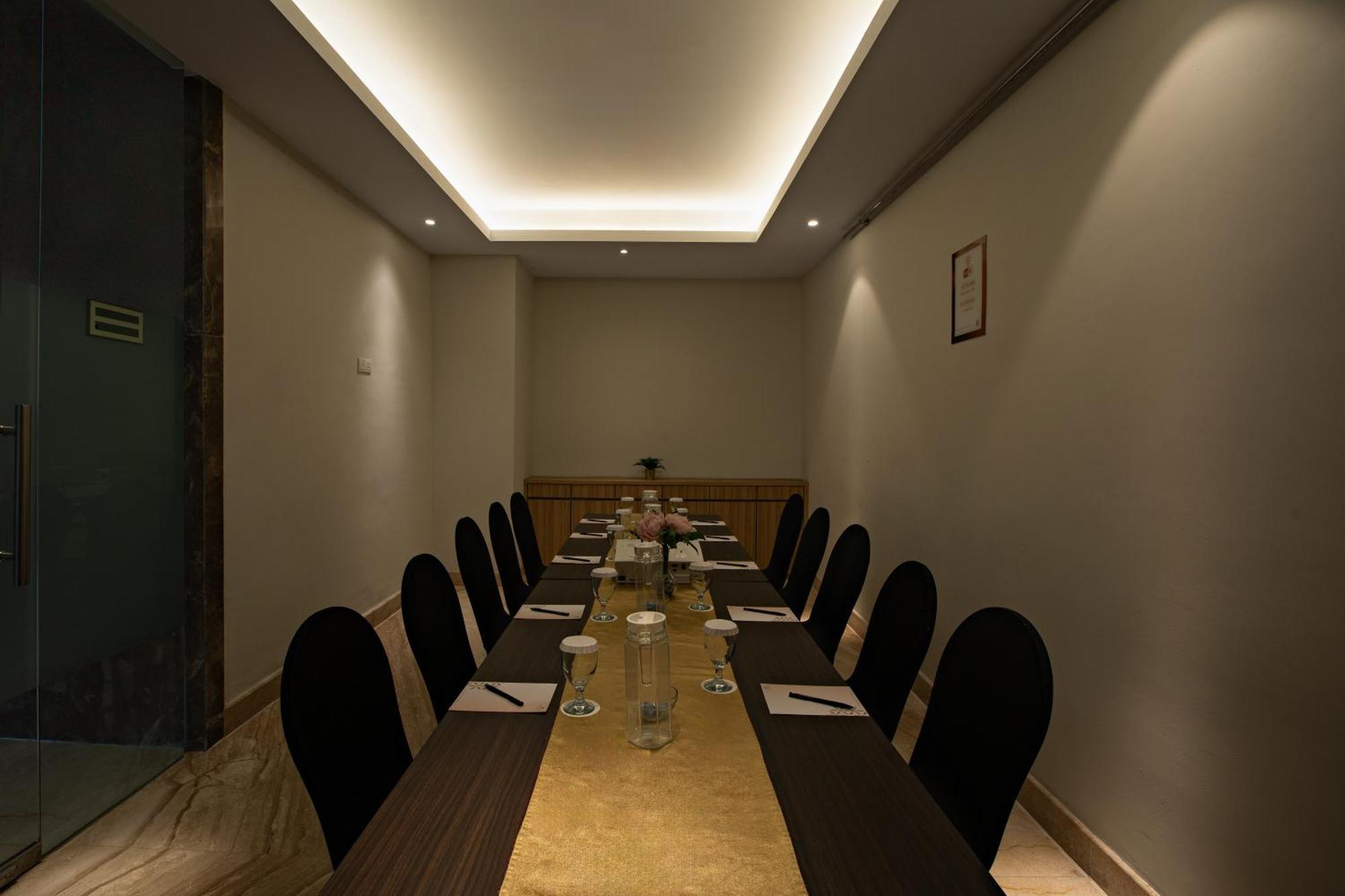 Grand Orchardz Hotel Kemayoran Jakarta Exteriör bild