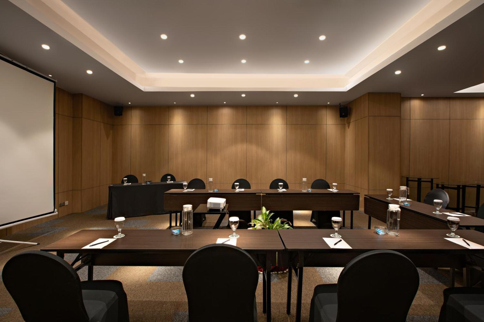 Grand Orchardz Hotel Kemayoran Jakarta Exteriör bild